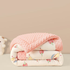Chăn Lông Minky Dot Cho Bé Mọi Mùa