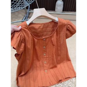 เสื้อเชิ้ตแขนสั้นสไตล์ฝรั่งเศสย้อนยุคสำหรับผู้หญิงในช่วงฤดูร้อนปี 2025 ทรงหลวม แขนกระดิ่ง ทรงเข้ารูป สไตล์ลำลอง เสื้อเชิ้ตผู้หญิง