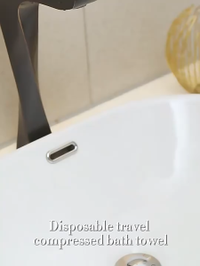 70x140cm Compressed Towel Travel Quick-Drying Towel Travel Large Disposable Essential Bath Towel