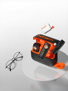 Hohem | Noise Canceling Wireless Lavalier Microphone