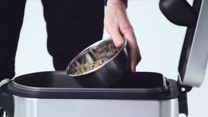 simplehuman 25L 30L 35L AirTight Pet Food Storage Container for Dog Food Cat Food and Bird Feed 11-13kg Medium Size 14-16kg 16-20kg Extra Large Size Brushed Stainless Steel