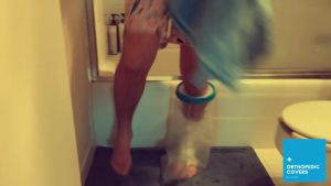 ถุงหุ้มเฝือกกันน้ำ ถุงคลุมเฝือกกันน้ำ ถุงหุ้มเฝือก ถุงคลูมเฝือกกันน้ำ ถุงกันน้ำเฝือก ถุงครอบเฝือก ถุงหิมะเฝือกกันน้ำ ถุงกันน้ำแผล และป้องกันแผล ถุงผู้ชาย ถุงคลูมเฝือกกันน้ำ ถุงครอบเฝือก ถุงหูฟังกันน้ำเผา