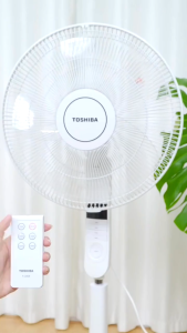 Quạt đứng Toshiba F-LSA20(W)VN / F-LSA20(H)VN - Công suất 60W - Bảo Hành 12 Tháng