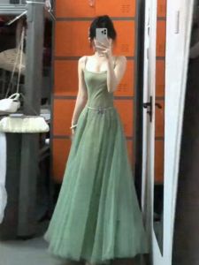 CHANGTONG | French Elegant Green Lace Halter Dress Waist Cinched Beach Vacation Style Long Skirt Breathable Comfortable Spring Summer Gown