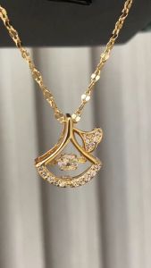 Ladamas Kalung Titanium Liontin Berkilau Fashion Harian KT118