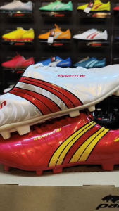 (สินค้าจัดโปร) รองเท้าฟุตบอล PAN รุ่น GRAFFITI III รหัส PF-15R1