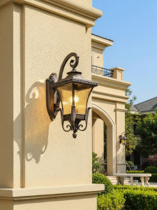 MARTINI | Waterproof Outdoor Wall Light
