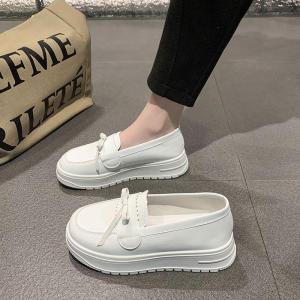 Nurse Comfortable Breathable Soft Bottom Slip-On Work Shoes Womens Casual Leather Interior Rubber Outer Flat Heel Shoes