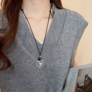 Simple Ins Crystal Heart Pendant Necklace Womens Long Sweater Chain Adjustable Fashion Jewelry Accessory Elegant Style