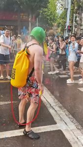 💦COD💦ปืนฉีดน้ําไฟฟ้า ปืนฉีดน้ำสะพายหลังสำหรับเด็ก ปืนฉีดน้ำกระเป๋าเป้ ปืนกระเป๋าเป้ วามจุขนาดใหญ่ ของเล