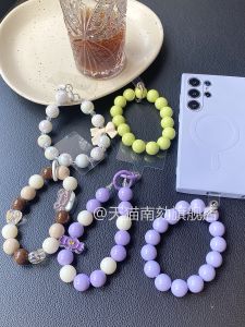 Colorful Beaded Mobile Phone Chain Handheld Anti-Loss Graffiti Butterfly Knot Womens Style Short Clip-On Rope Handheld Wrist Girls Heart Hanging Ornament