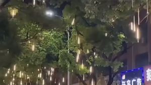【COD】220V solar/Plug in Meteor Shower Rain Lights Falling Raindrop Fairy String Light for Outdoor Garden Tree Indoor Home Party Decor