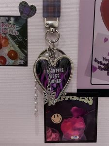 Y2K Millennium Ins Korean Retro Design Heart Pendant Keychain Flame Butterfly Creative Gift Casual Alloy Metal Decoration