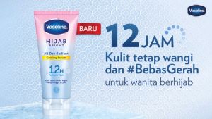 [EXTRA GIFT] Vaseline Hijab Bright Cooling Body Serum 180ml Isi 2 - Perawatan Tubuh All Day Radiant Long Lasting Fragrance [FREE GIFT] Vaseline Soft Glow Gluta Vitamin SPF 20 Body Serum With Niacinamide 100ml