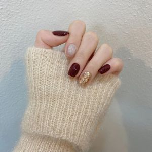 Handmade Wedding Nail Stickers New Year Style Beautiful Mirror Powder Cat Eye Wearable False Nails Long Lasting Comfortable