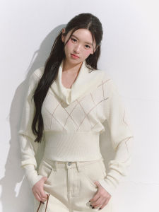 OIOI ESSE | Áo Sweater Kniết Hình Lưới Retro Cổ Lọ