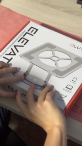 Luthien Elevato – Precision Engineered Laptop Stand