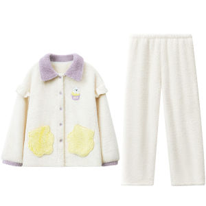 HODO | ชุดนอนผู้หญิง Hodo ขนแกะสีแดง ขนแกะคอรัล หนา ป้องกันไฟฟ้าสถิต ชุดอยู่บ้าน ฤดูหนาว 2024 ลายดอกไม้ กระโปรงยาว แขนยาว ปกเล็ก