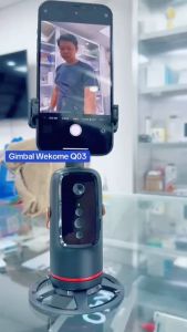 Giá đỡ điện thoại gimbal xoay 360 Q03 tự động nhận diện khuôn mặt camera cảm biến AI livetream chụp ảnh quay video