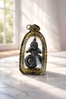 Rahu amulet拉胡佛牌 | Thailand product 泰国圣品