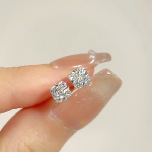 LAZO DIAMOND Love Mark Clover Illusion Diamond Stud Earring in 9k White gold