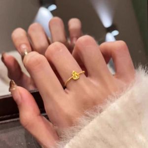 แหวนทรงลูกฟักน้ำแข็งสีทอง แหวนนิ้วชี้สำหรับผู้หญิง ดีไซน์เรียบง่ายหรูหรา สไตล์ฝรั่งเศส แหวนนิ้วชี้สุดหรูหรา