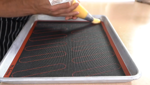 Perforated Silicone Baking Mat 40X30Cm Fiberglass Non-Stick Oven Liner For Baking Roasting