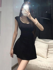 Homecore | Đầm Mini A-line Đen Tinh Khiết Dáng Ôm Eo
