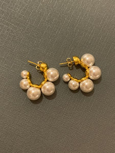 CAFFTI | French Earrings Face Shape Pearl Design Elegant
