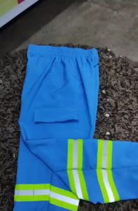 Cargo Jeans for Men: Stylish Outdoor Clothing & Multi-functional Comfort