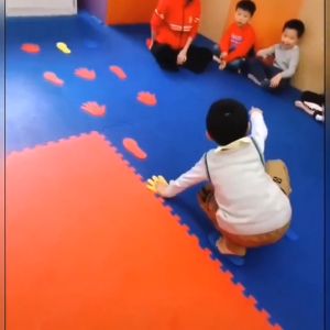 Keset Tangan Cetak Kaki & Playmat Taktil: Mainan Pelatihan Sensorik