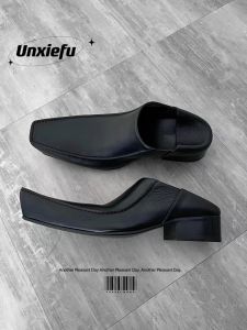 Mens and Womens Same Warped Head Derby Leather Shoes New Arrival British Retro Chunky Heel Two-Way Boat Deep Mouth Square Head Loafer Shoes