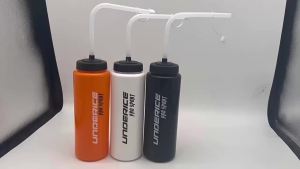 OXO Environmental Protection PE Squeeze Kettle Ice Hockey Sports Kettle with Long Straw Outdoor Cycling Kettle