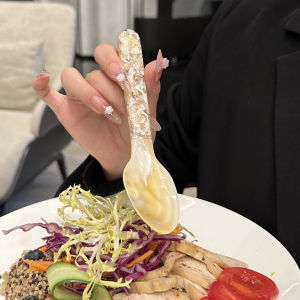 Luxurious Handmade Shell Spoon Large Snail Spoon Moonlight Mule Floral Handle Boss Lady Personal Use Dining Utensils Spoon
