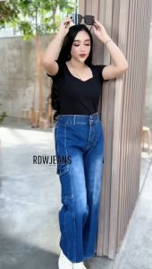 Celana Jeans Cargo Tulang Pinggang Belakang Elastis Warna Snow Gradasi Spree