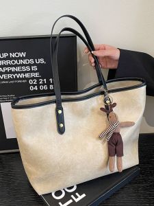 Korean Style Large Capacity Commuter Tote Bag Womens Casual Shoulder Bag Fashionable And Versatile for Work And Leisure