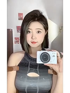 กล้อง CCD 4K ความละเอียดสูง หน้าจอพับได้ พร้อมฟังก์ชั่นกล้องความงาม ใส่ฟิลเตอร์สวยๆ ของขวัญวันเกิดให้แฟน เพื่อนสาว นักศึกษา ใช้ง่าย พกพาสะดวก ถ่ายสวยทุกสถานการณ์ ส่งฟรี!