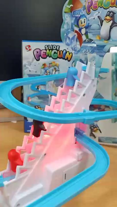 Đồ chơi Tàu Lượn Leo Thang– Chó Đốm Leo Cầu Thang có Nhạc và Đèn – Đồ chơi cho bé