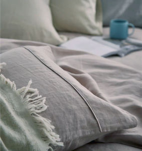 Soft and Antibacterial Linen Bed Cover