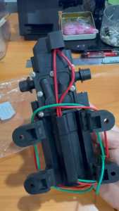 ปั๊มพ่นหมอก มอเตอร์ 12v สวิตช์อัตโนมัติขั้นต่ำแรงดันสูงไดอะแฟรมปั๊ม ปั๊มแบตเตอรี่ ปั๊มแรงดัน ปั๊มน้ำ