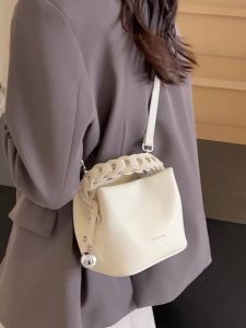 MOUSSON กระเป๋าโทโตะผู้หญิงกระเป๋าทอของถุงกระเป๋าคุณภาพดีใหม่ฤดูร้อนตะกร้าผักขั้นสูงกระเป๋าสายไหล่เดียวกระเป๋าคาดลำตัว