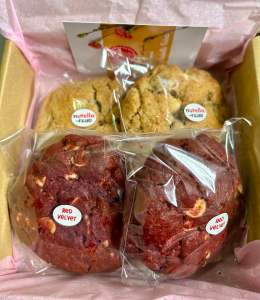 Assorted New York Cookies (Box of 4) by Des Isabella Bakes