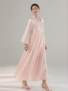 Floral Embroidered Cheongsam Dress Autumn 2025 New