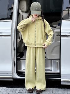 ชุดเด็กผู้หญิง 3 ชิ้น ฤดูใบไม้ร่วง/ฤดูหนาว 2025 ใหม่ แฟชั่น เสื้อสเวตเตอร์มีฮู้ด แจ็คเก็ตหนา ชุดเด็กผู้หญิง