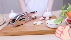 Dụng Cụ Ép Tỏi Đa Năng Bằng Thép Không Gỉ Thiết Kế Hai Trong Một Thân Thiện Với Môi Trường Cắt Nhanh Dễ Dàng Làm Sạch Máy Nghiền Tỏi Bền Bỉ