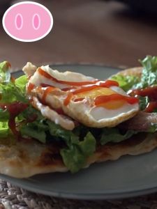 【มาถึงภายใน 2 วัน】กระทะเสริฟร้อนเหล็กหล่อกลม28/30/33/35cm. ร้อนนาน ทนนานแข็งแรง มาพร้อมถาดไม้รองทรงสวย