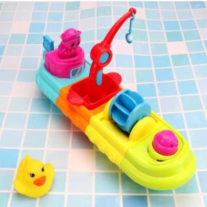 Baby Bath Time Floating Boat Toy Water Spraying Play in Bathroom for Children under 10 Years Old Plastic Spray Water Toy