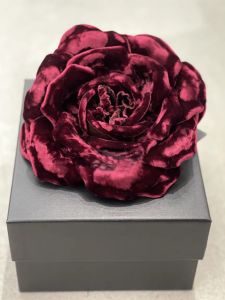 Fashion Style Exaggerated Exquisite Fashion Rose Brooch Wine Red Luxury Velvet Three-Dimensional Flower Clothing Accessories