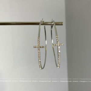 ต่างหูรูปคริสตัลประดับเพชรประดับรูปจี้เรียบง่ายแบบเก๋ไก๋สำหรับผู้หญิง เครื่องประดับแฟชั่นสไตล์เกาหลี เครื่องประดับหูสุดเท่