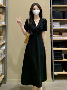 French Hepburn Style Dress Plus Size Slightly Oversized Girls Slimming V-Neckline Long Skirt Summer New Arrival Waist Black Dress Women